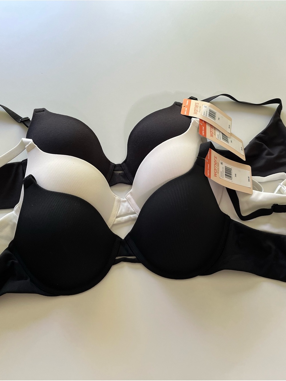 3!! Everyday Comfort T-Shirt Bra’s Black & White NWT